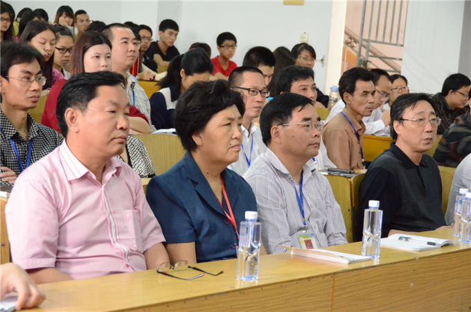 ѧԺ��ί��Ǻ��緼���쵼��ͷ�μӽ���