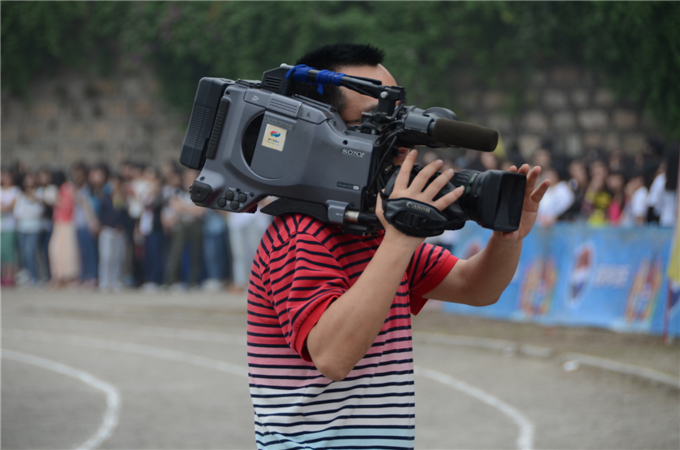 ��������̨��У����У�˻�ʢ��