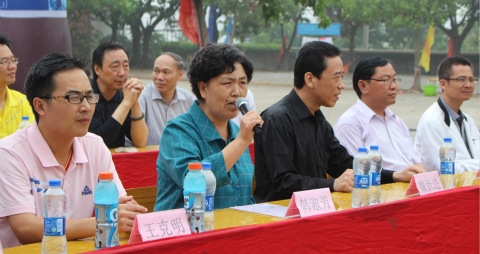 党委书记韩淑芳为闭幕式致辞