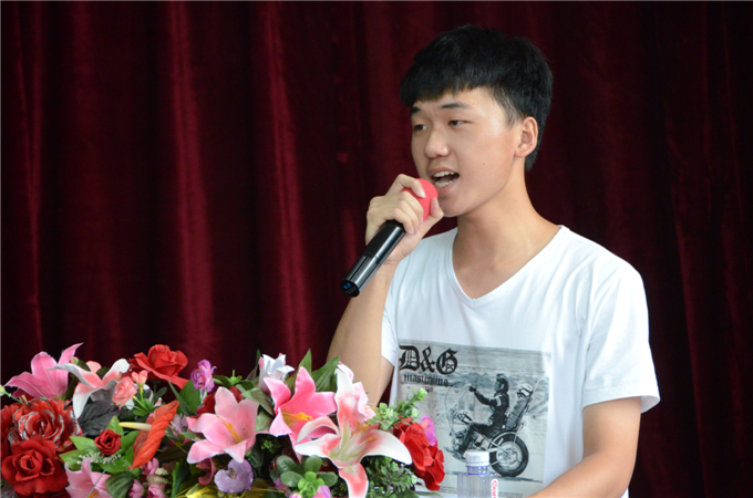 ��һ�����񺣶�ͬѧ����