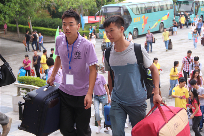 �糿�˵㣬��ï����������������������ѧԺ��ӭ����һ�������߷�