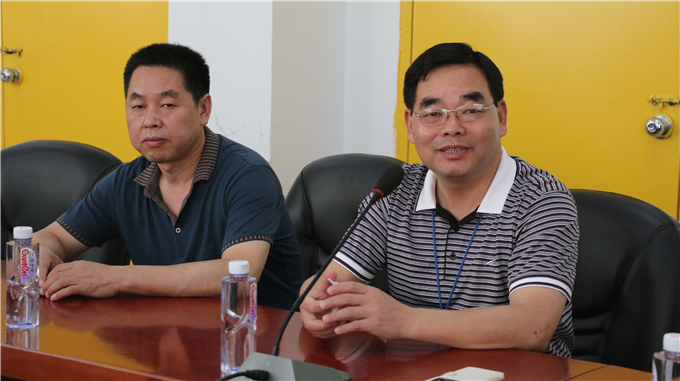 ��ί�������ҵ�꽲��