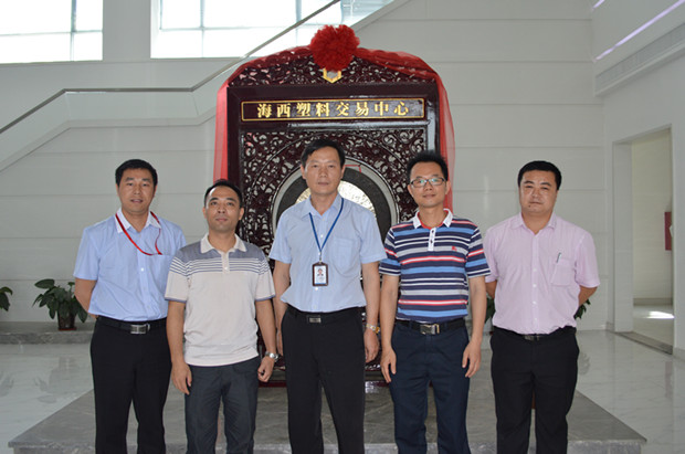 �ں������Ͻ������ĺ�Ӱ