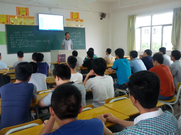 �з����������ܹ������ݺ͸�λ����Ҫ��