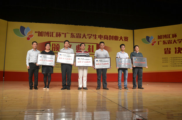 ���������У��