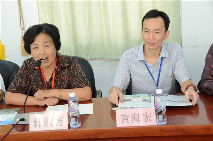 党委书记韩淑芳代表学院欢迎客人