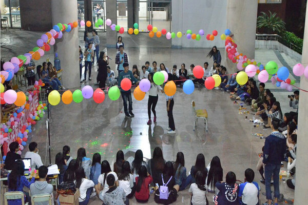 ��������