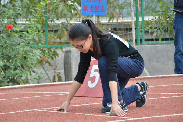 ѡ��Ԥ����Ů��