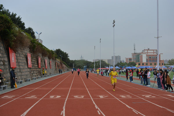 ѡ�ֳ��Ů��