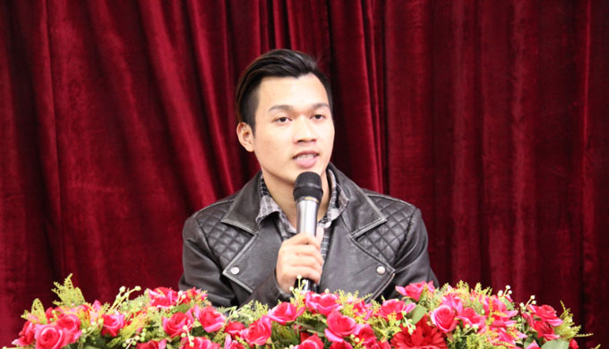 ����������