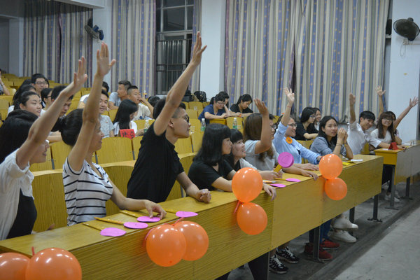 ѡ������