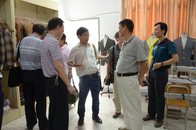 �ι������