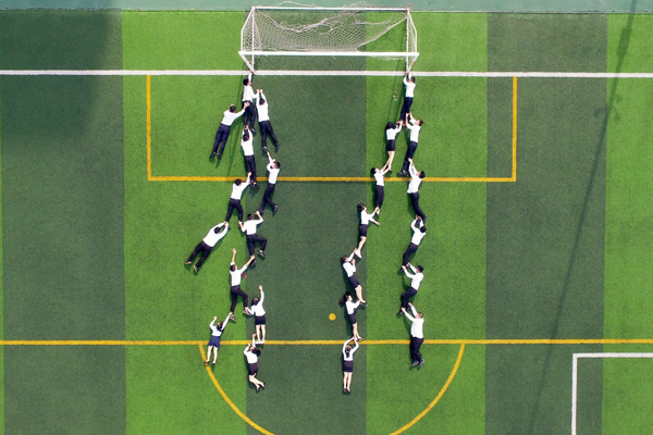 14多媒体班毕业照1