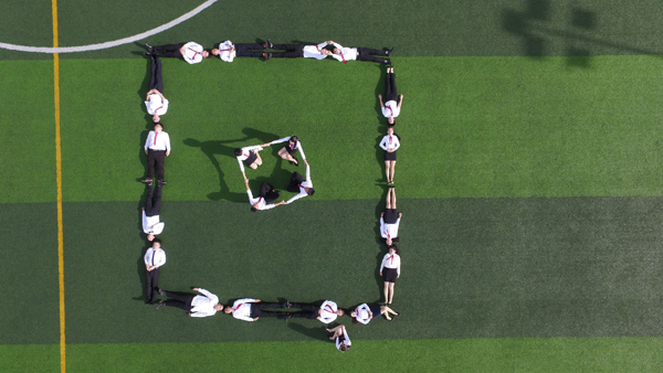 14多媒体班毕业照2