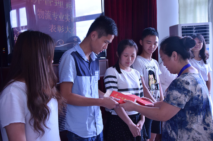 ϵ����Ϊ��ѧ���佱