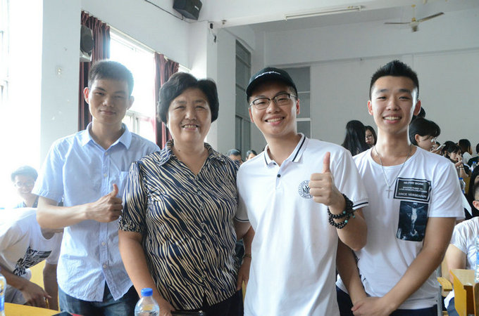 ��������ҵ����Ӱ