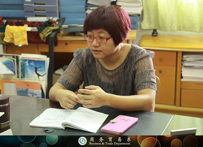 副主任陈壁玲主持会议并发言