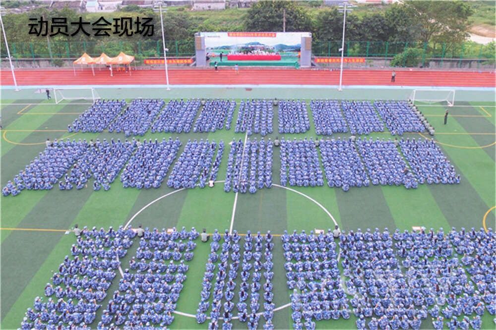 ������ѵ��Ա����ֳ�1