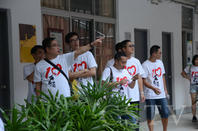 У�Ѳι۷�װѧԺ