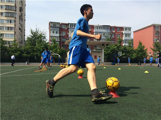 2016�걱���������п��״�����������Ϊ��ѡ������Ŀ����������������ѧԺ��֯��ѧ��ʦ��������ѧ������һ�������ѧ���ֿΡ��Ӿ��й���ͼ