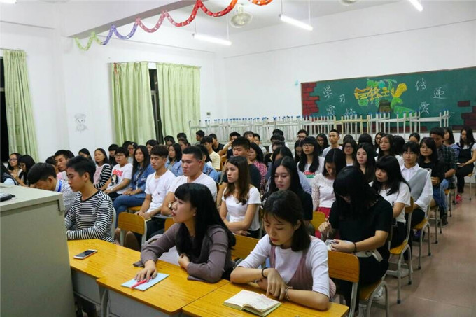 ��ϯ�����ȫ���Ա