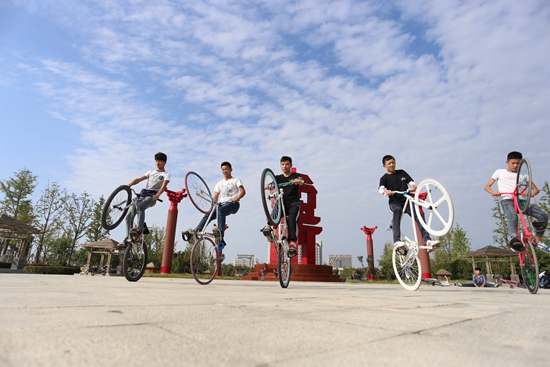 �Ӿ��й���ͼ