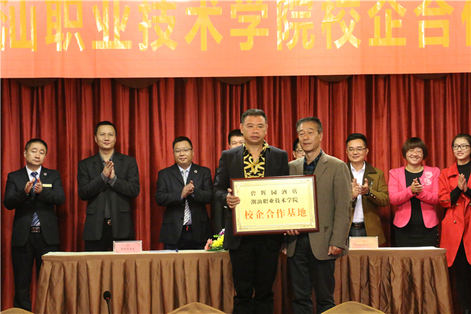 ��ҵ˫������