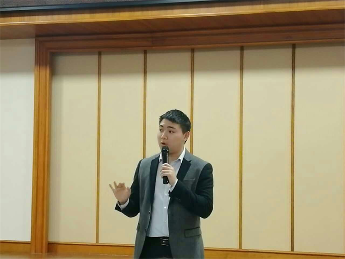     ͼ��   ���ɿ�ʦ�ֽ��ܾ���