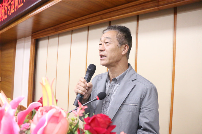 12���񶫸�Ժ������