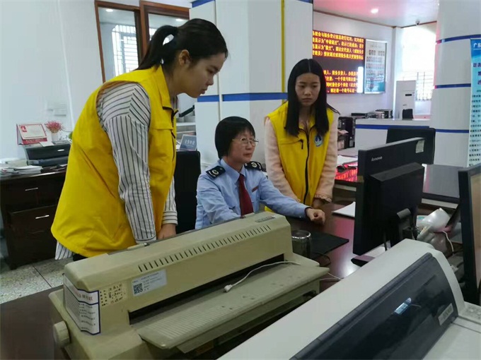 ������ԱΪѧ�������������