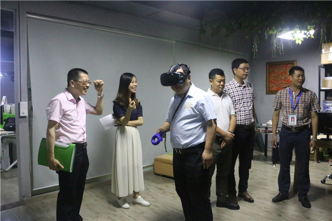 �ι�VR��ģ����