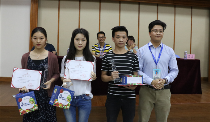 ������ҵѧԺ��Ժ��Ҷ��ɭ�䷢ѧ�������Ƚ�