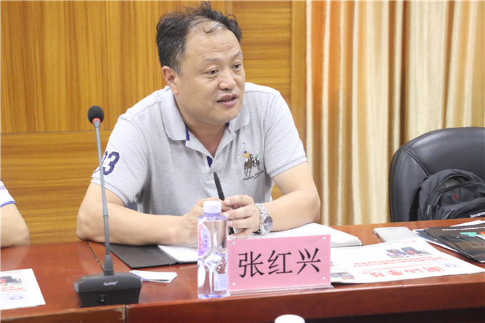 ���ھ�Ӱ3D��ӡ��˾CEO�ź��˽���