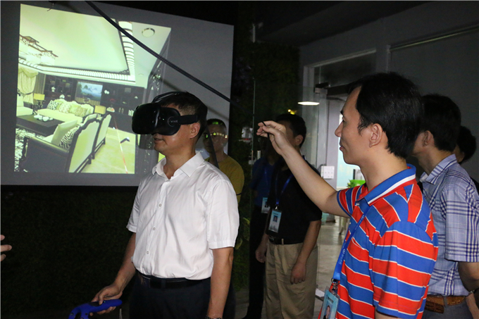 �ι�VR��ģ���Ĳ���������