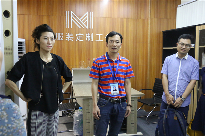 �ι۷�װ��ҵѧԺ�߶˷�װ���ƹ�����