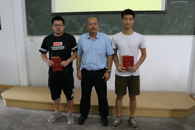 �佱�����ֳ�������