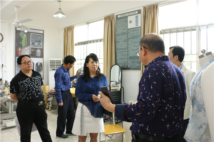 �ι��޿�����ʦ������