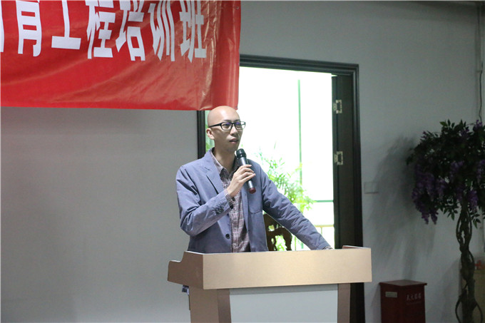 ������ͼ������ƹɷ����޹�˾�ܼ�ʒ��ˬ����