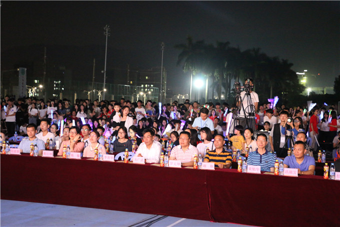 ��ϯ���쵼���α�