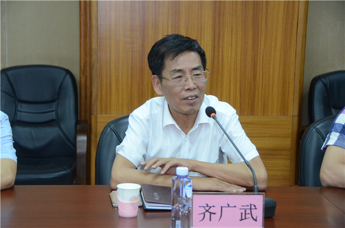 ѧԺ��ί��ǡ�ִ��Ժ���������ڽ���ѧԺ�������