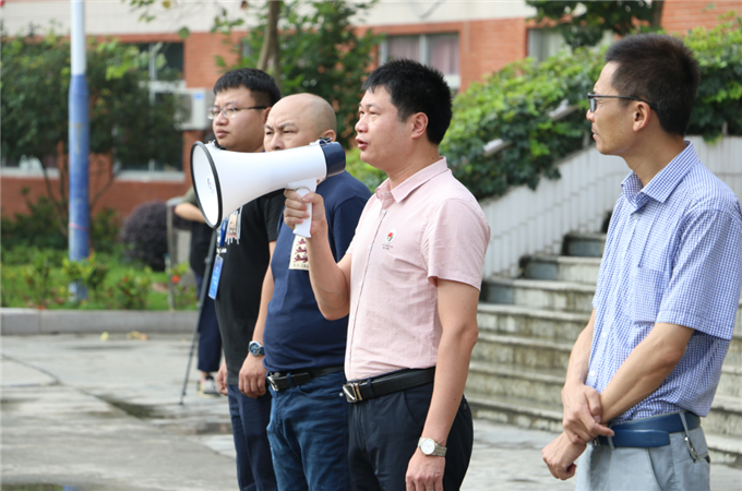 党委副书记李育华讲话