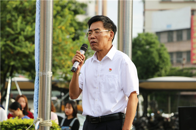 ѧԺ��ί��ǡ�ִ��Ժ������佲��