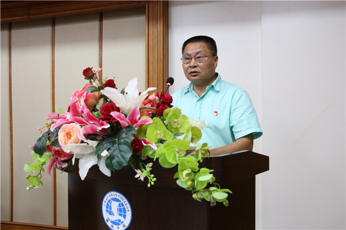 ��ί�����������ͬ־����ʦ�½�����������»���  ����Ժ�μӽ������и߼��˲��϶����