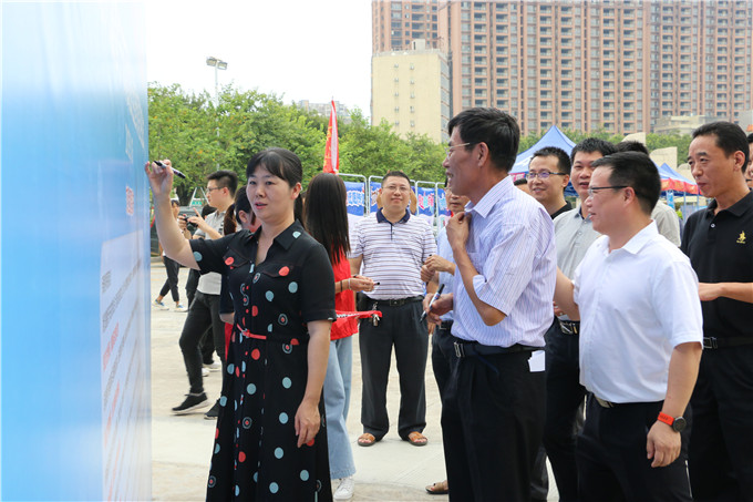 ǩ����ʽ����