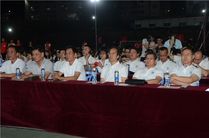 ��ϯ�쵼���α�