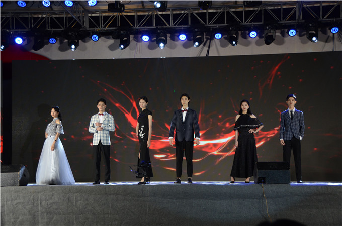 ���㡶Innovations����ģ�ضӣ�