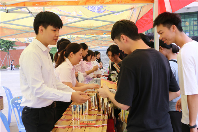 ͬѧ�ǻ�����ѯ���˽�ҩƷ����ҩ��ȫ֪ʶ