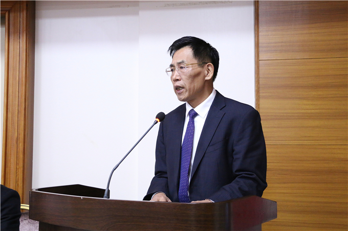 学院党委书记、院长齐广武致辞