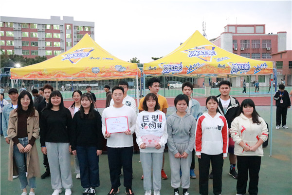 ����֧����ֺƾ��䷢��һ��