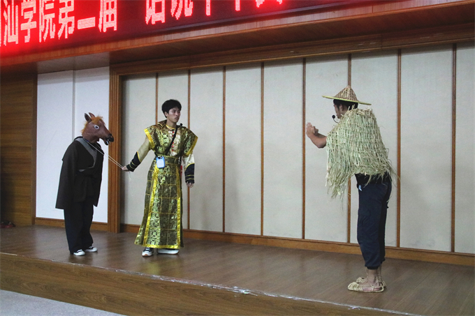 ��������